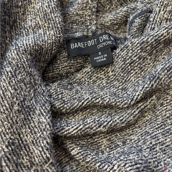 Barefoot Dreams Pebble Beach Hooded Pullover - Picture 3 of 5